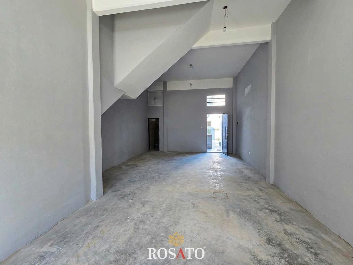 Foto de Venta propiedad en block con galpón, local y dos viviendas – Villa, imagen 2