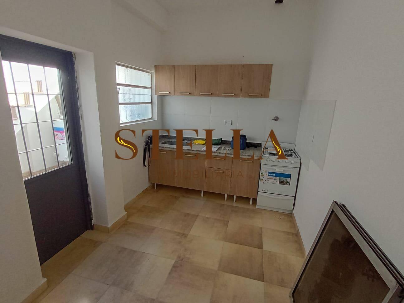 Casa 2 ambientes. | Pasteur al 2900