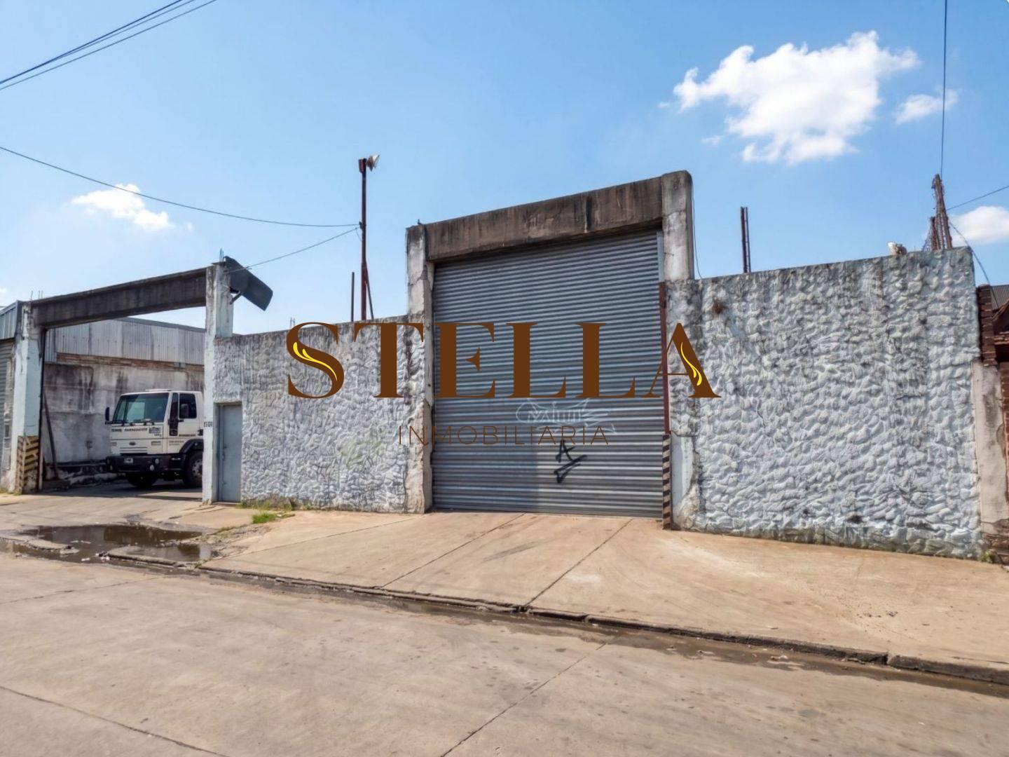 Foto de Venta de Lote de 600 m² con Doble Frente y Oficinas - Ciudad Evita, imagen 1