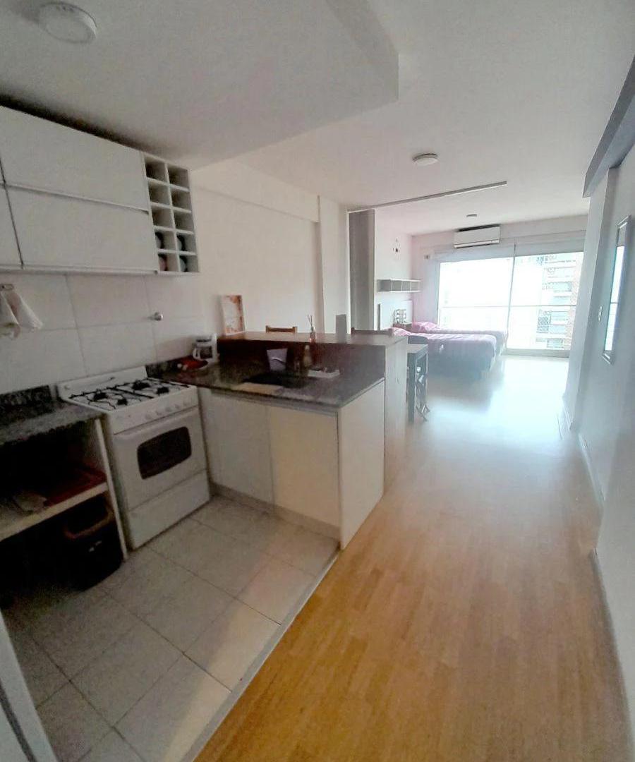 Foto de Departamento 1 ambiente en excelente zona - Crisologo Larralde 2500, imagen 2