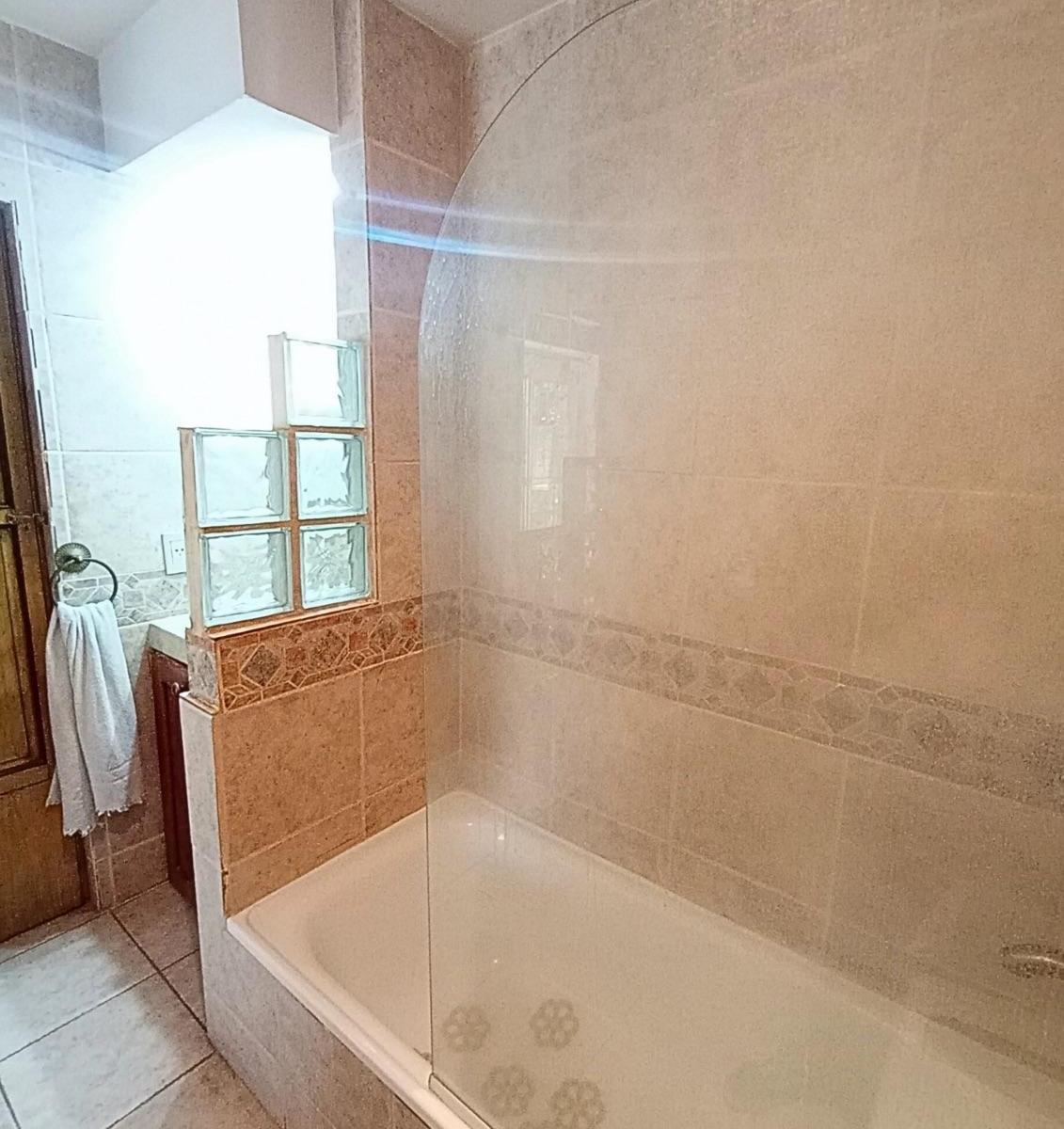 Foto de Venta de casa en Villa Elisa, imagen 2