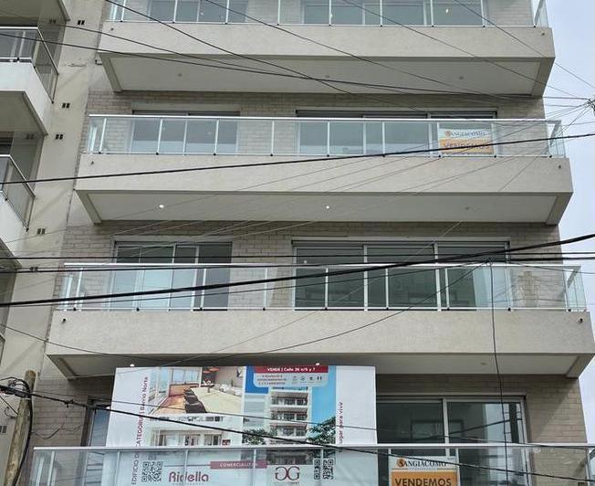 VENTA DE DEPARTAMENTO CON TERRAZA PRIVADA EN LA PLATA 1