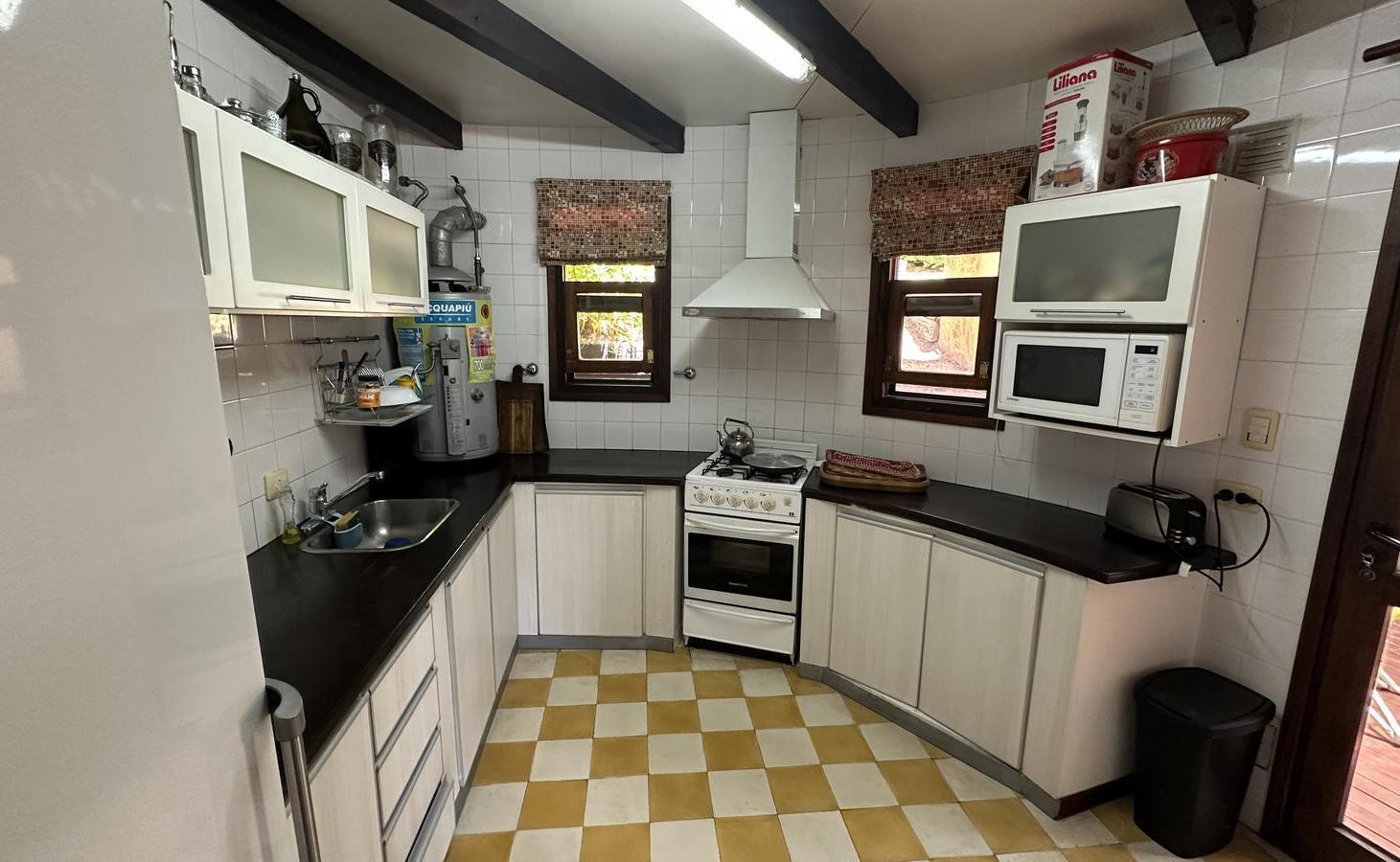 Foto de Casa 5 dormitorios alquiler temporario en Pinamar, imagen 2