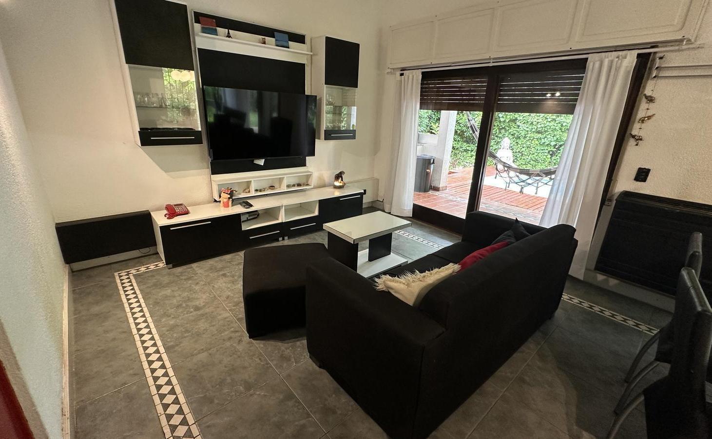 Casa 5 dormitorios con pileta alquiler temporario en Pinamar