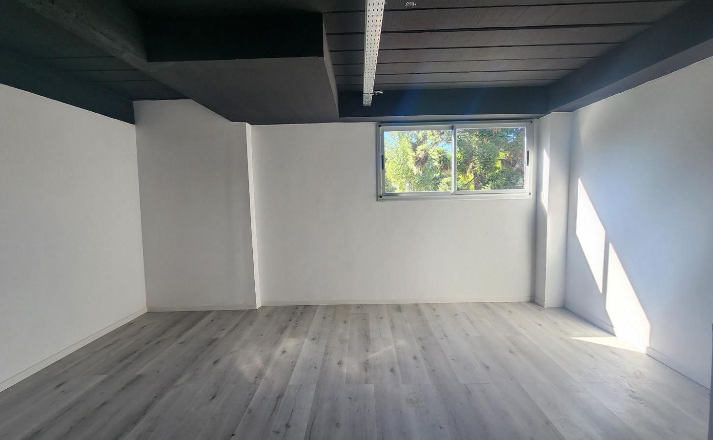 Foto de Alquiler de local en City Bell de 95 m2, imagen 1