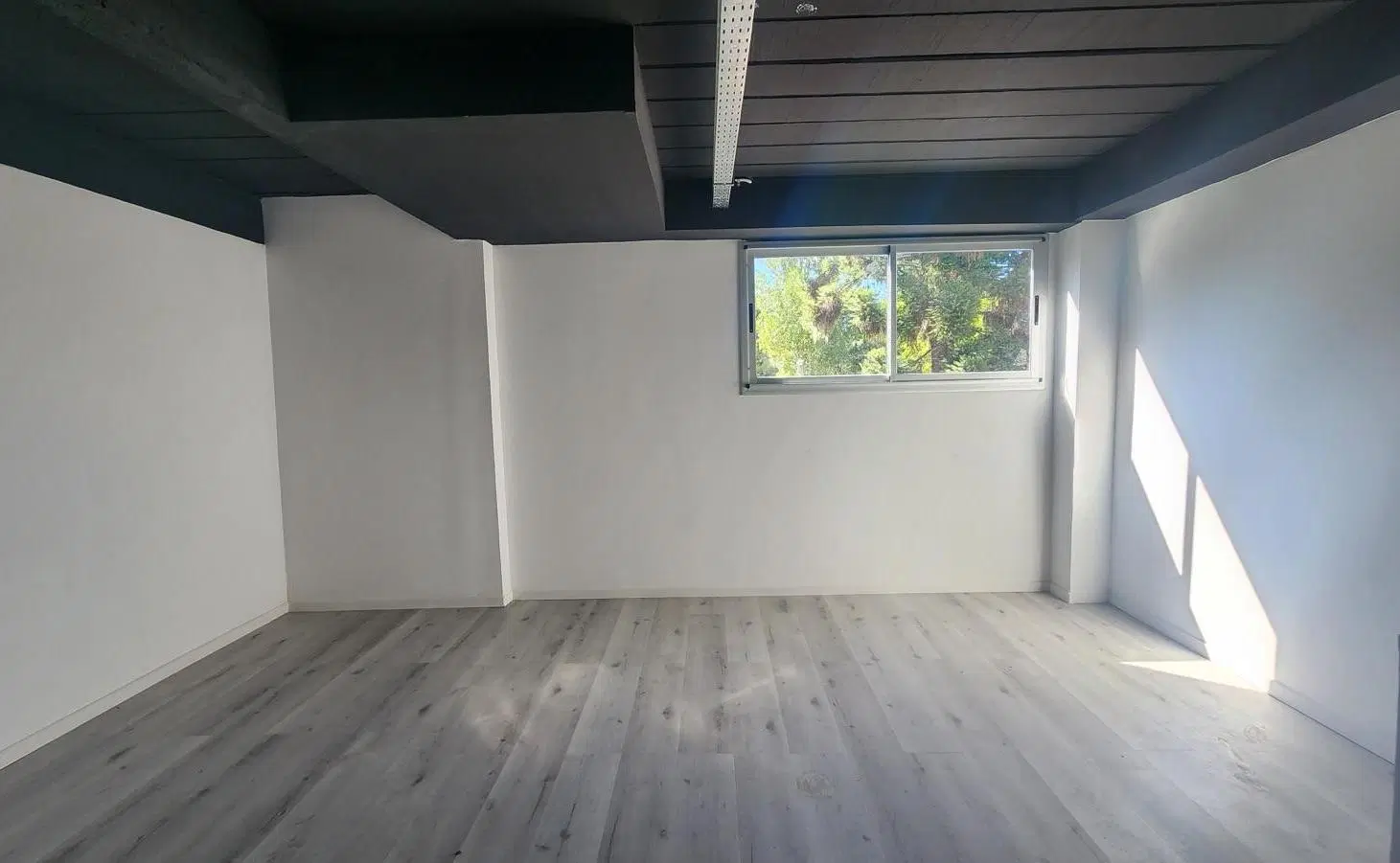 Alquiler de local en City Bell de 95 m2 1