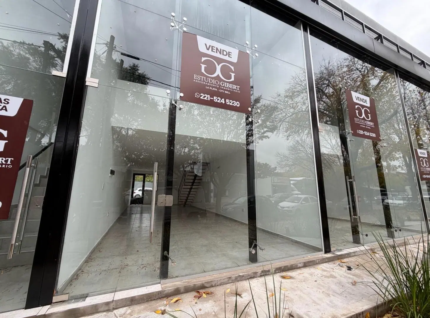 Alquiler de local en City Bell de 95 m2 4