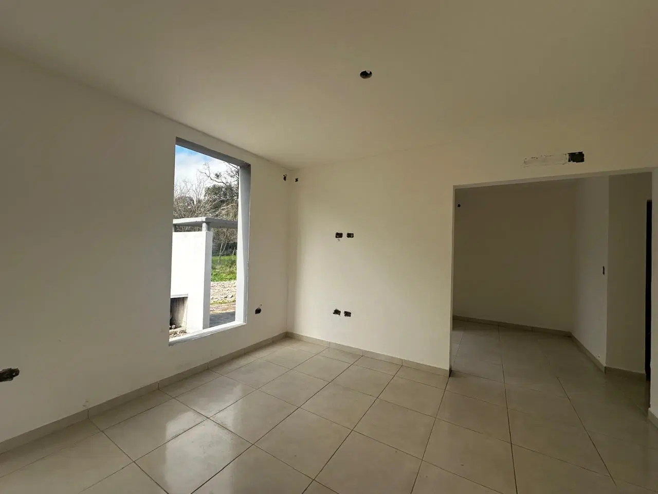 Casa en venta 2 dormitorios con parrilla Villa Elisa 3