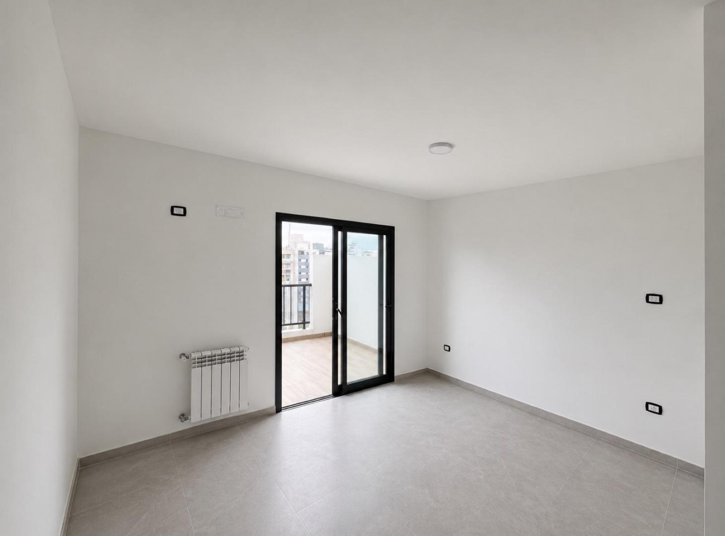 Foto de Semipiso 2 Dormitorios con Cochera en Venta en La Plata, imagen 3