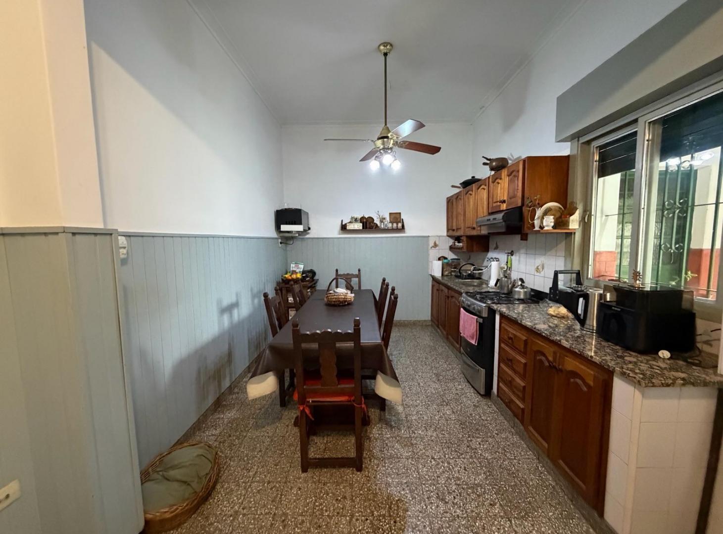 Foto de Venta de casa en La Plata, 3 dormitorios y pileta, imagen 5