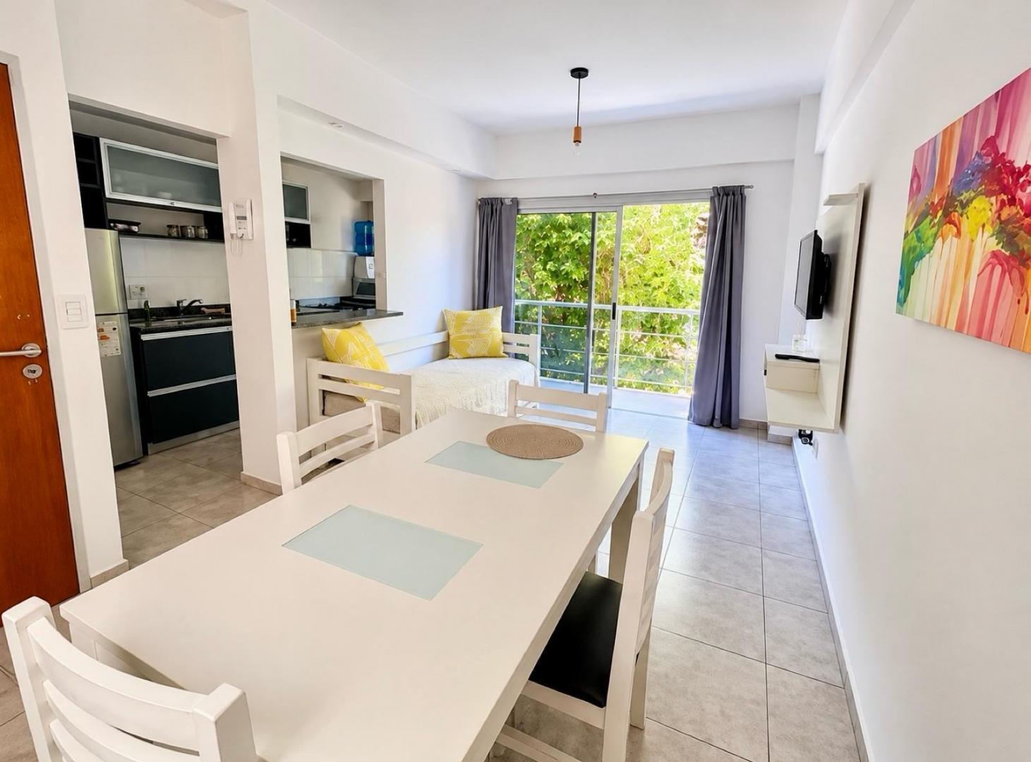 Foto de Semipiso Pasante de 1 Dormitorio en Venta en La Plata, imagen 1