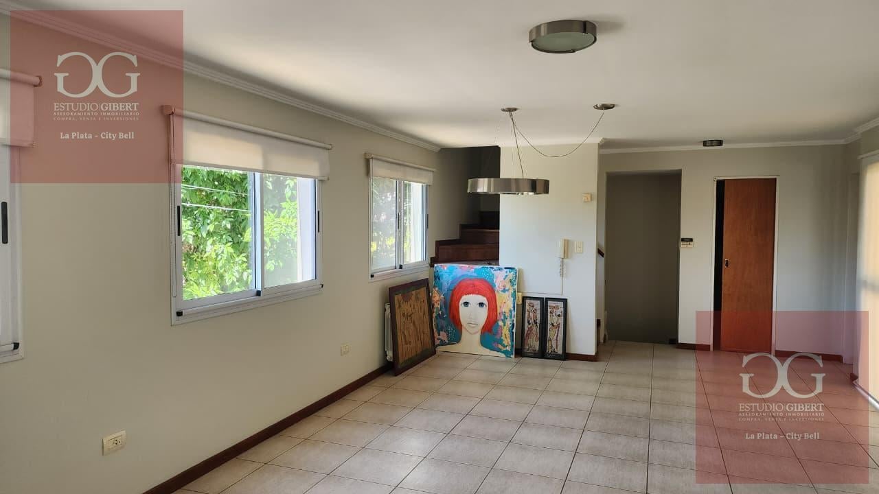 Foto de Casa en venta 3 dormitorios en La Plata, imagen 3
