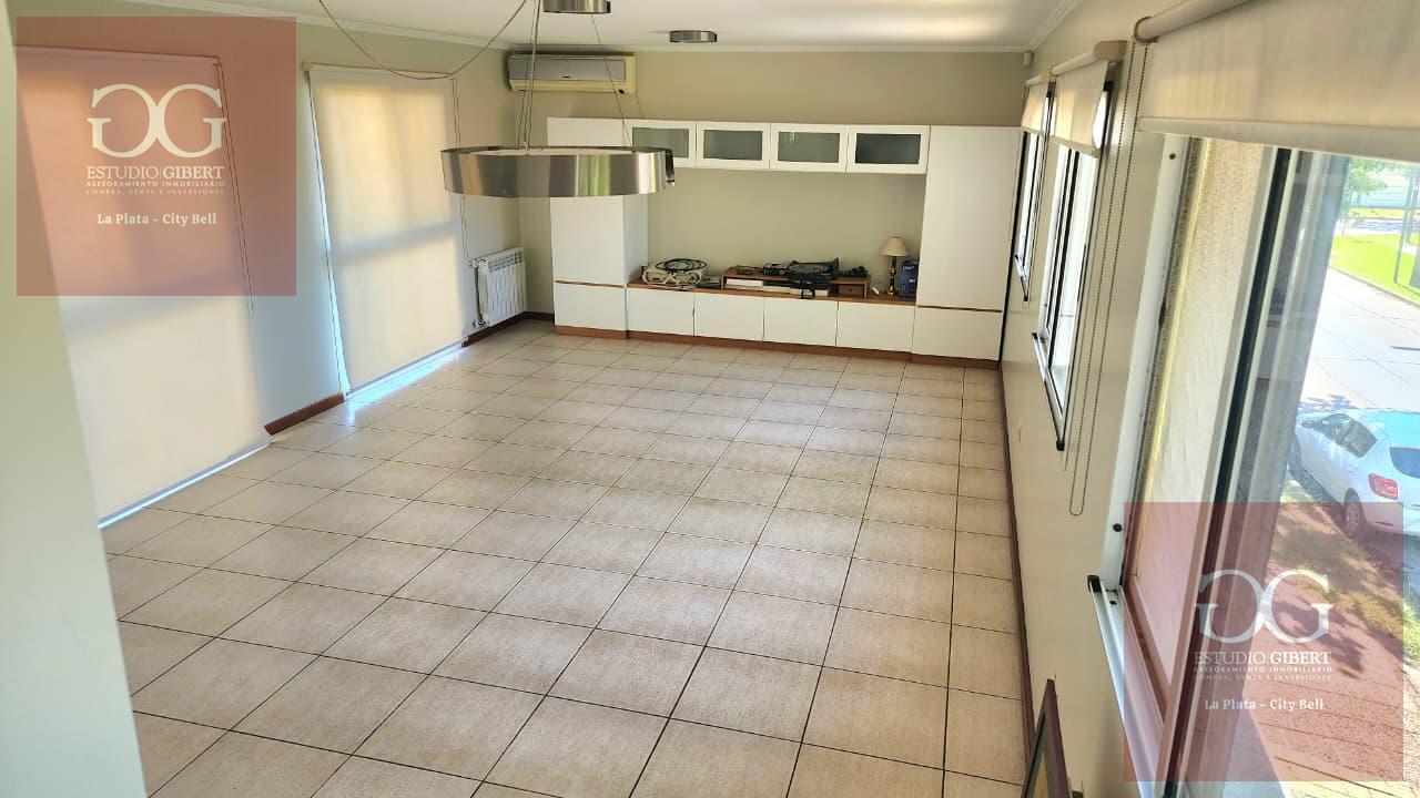 Foto de Casa en venta 3 dormitorios en La Plata, imagen 1