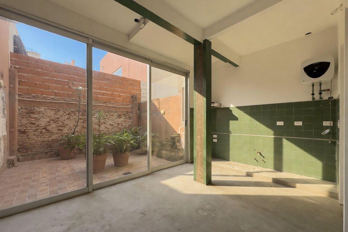 VENTA - PH CON PATIO - REFACCIÓN AVANZADA - 50 m²