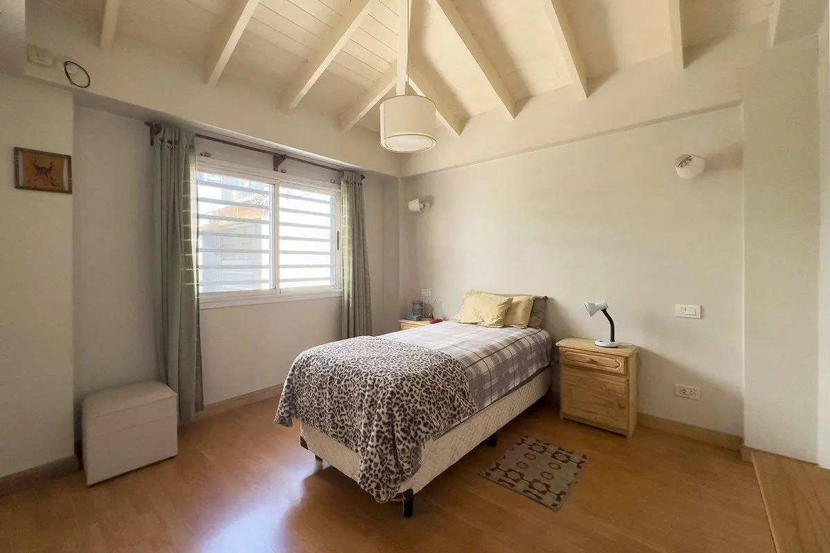 Casa en Venta en Banfield - 4 Ambientes 2