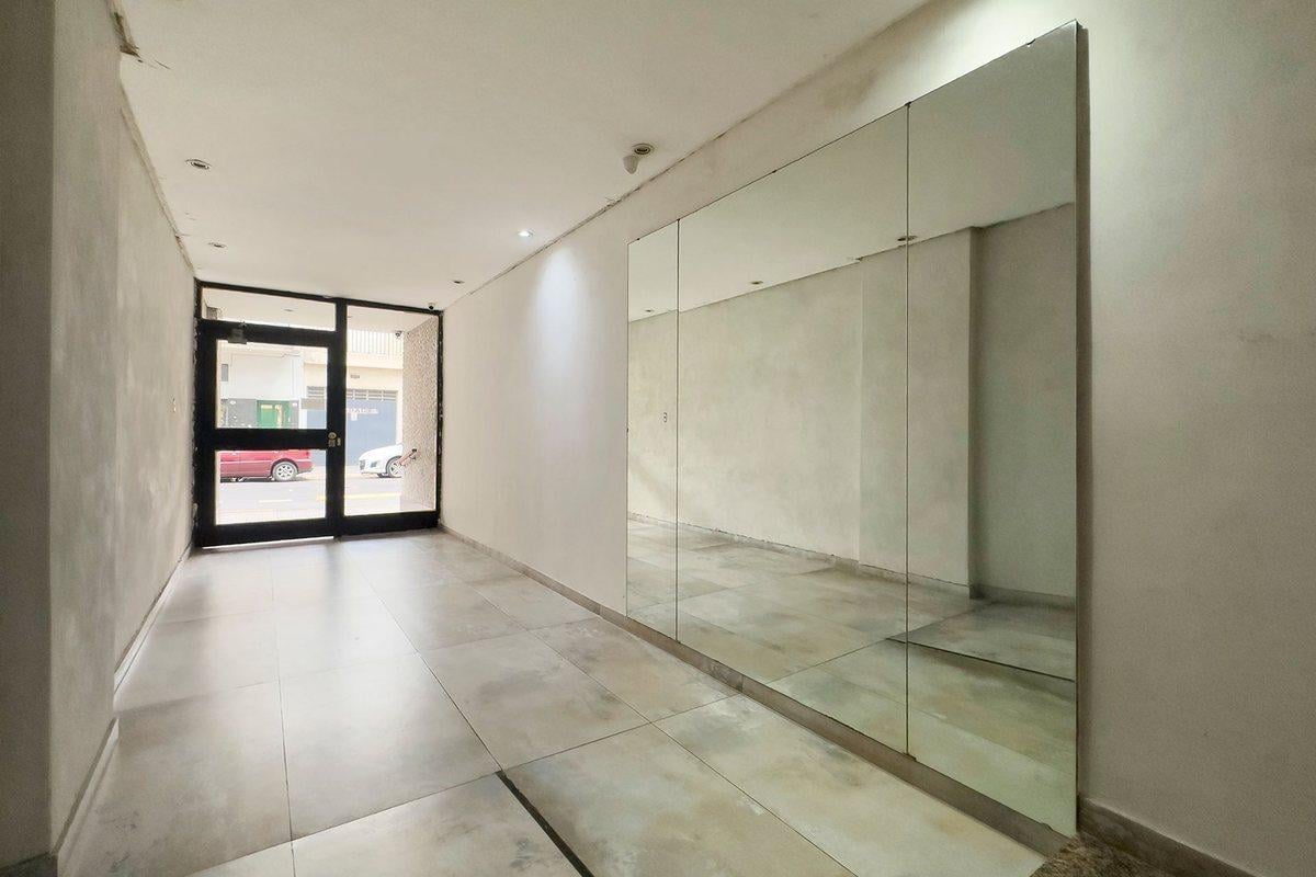 ALMAGRO VENTA 2 AMB C/PATIO A MTS AV CORRIENTES
