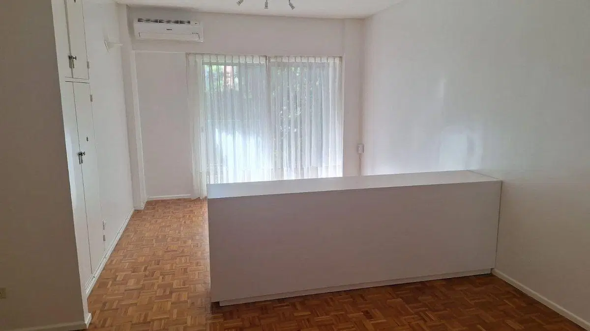 ALQUILER LAS CAÑITAS MONOAMBIENTE CON BALCON 3