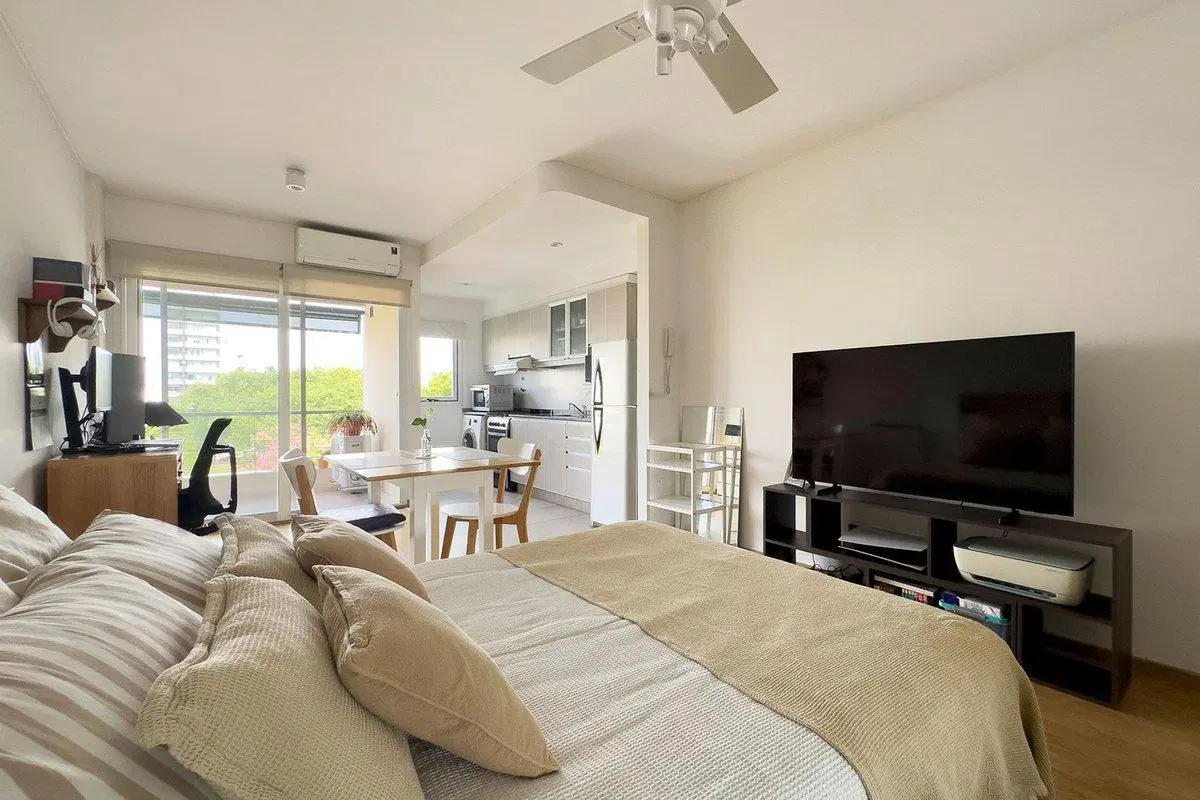 VENTA MONOAMBIENTE CON BALCON EN BALVANERA 5