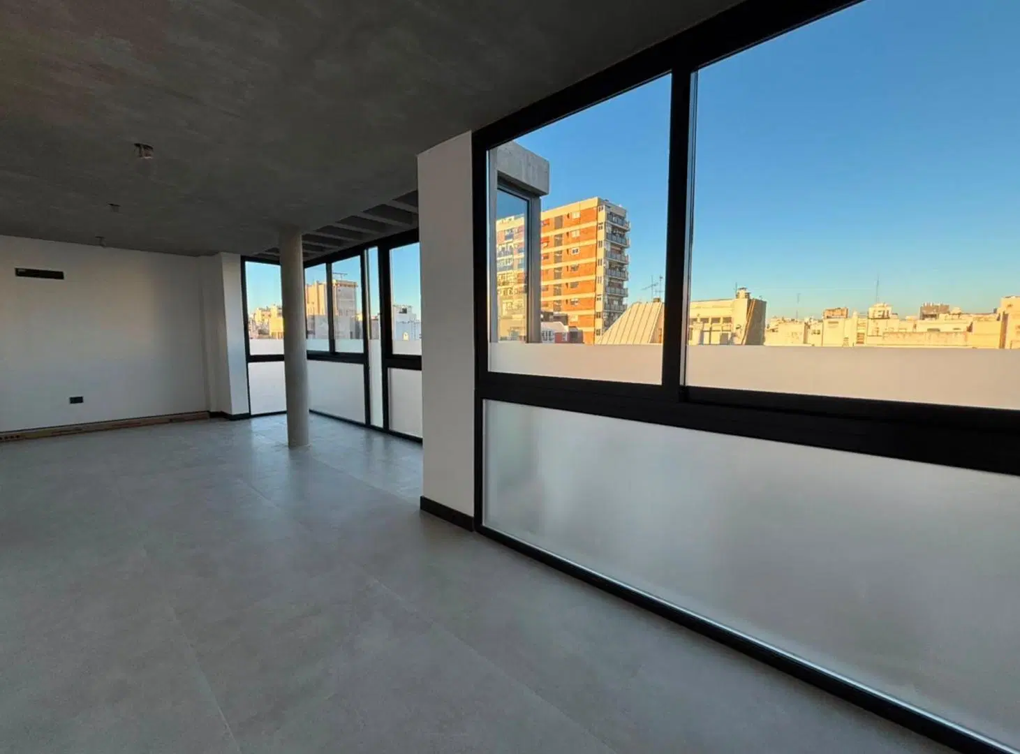 Venta oficina Apto credito colegiales 2