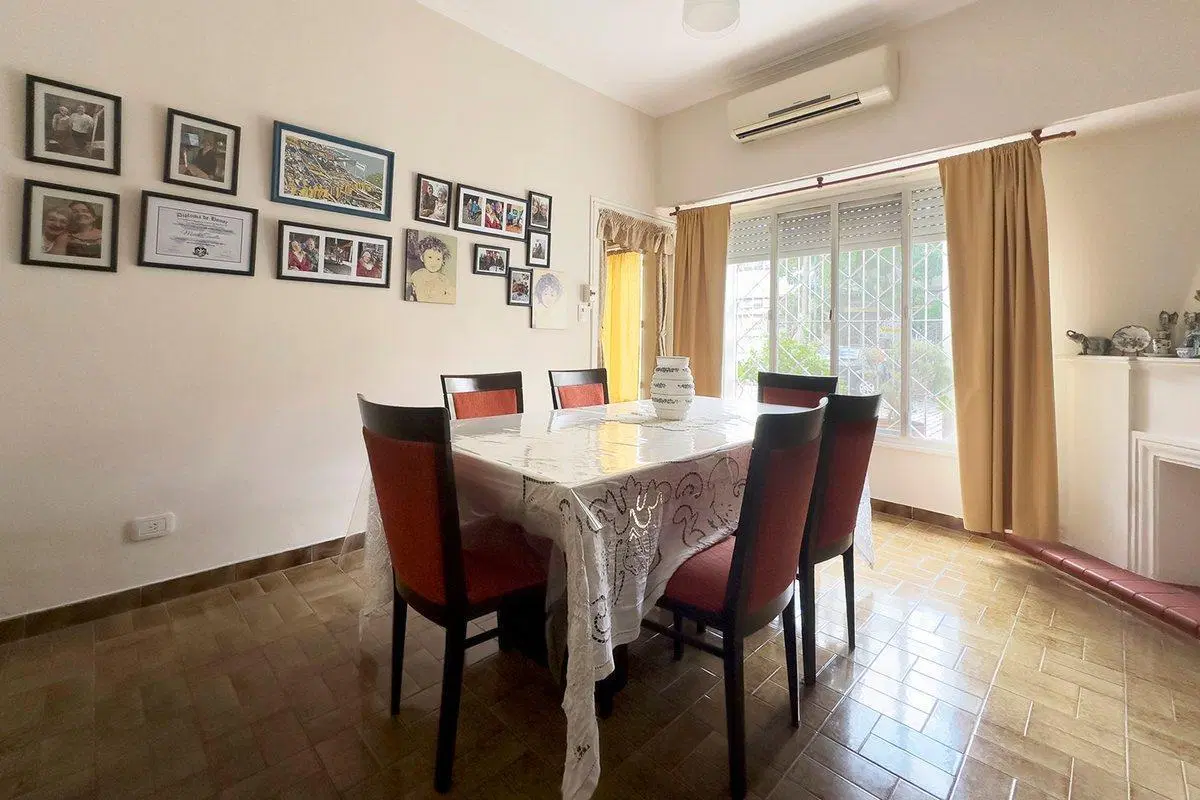 VILLA SARMIENTO VENTA CHALET 3-4 AMB A MTS GAONA 2