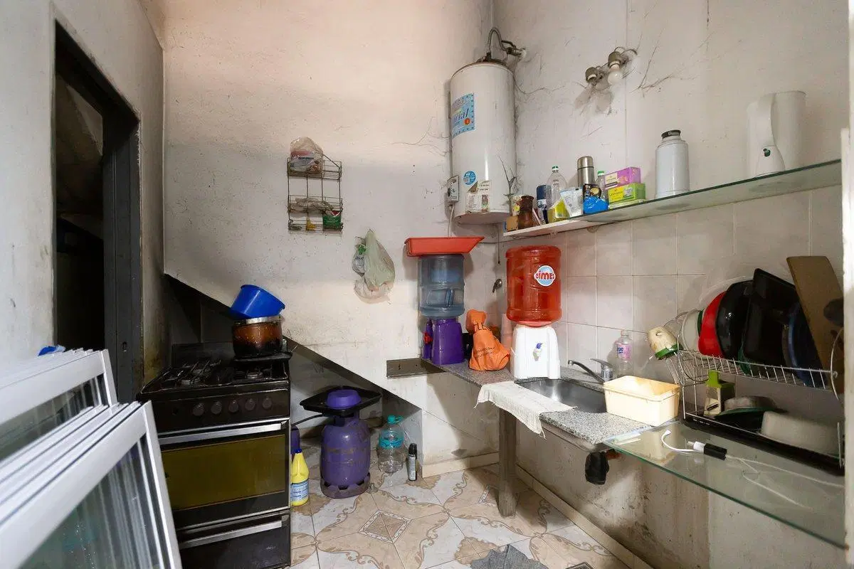 VENTA LOCAL COMERCIAL + GALPÓN, ZONA PONTEVEDRA 5