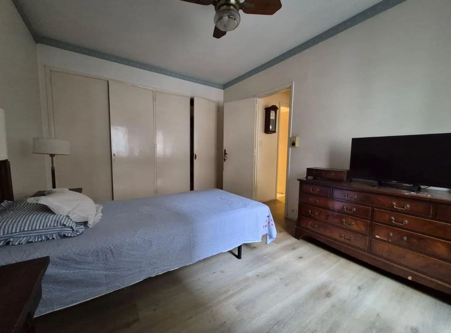 Vende depto 3 ambientes C/ cochera en Recoleta 8