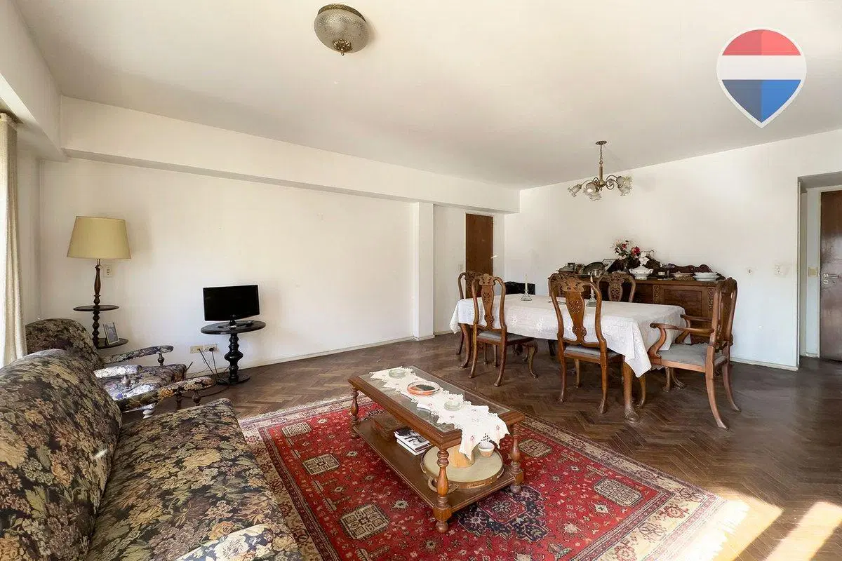 Vende 4 amb c/dependencia y cochera en Las Cañitas 2