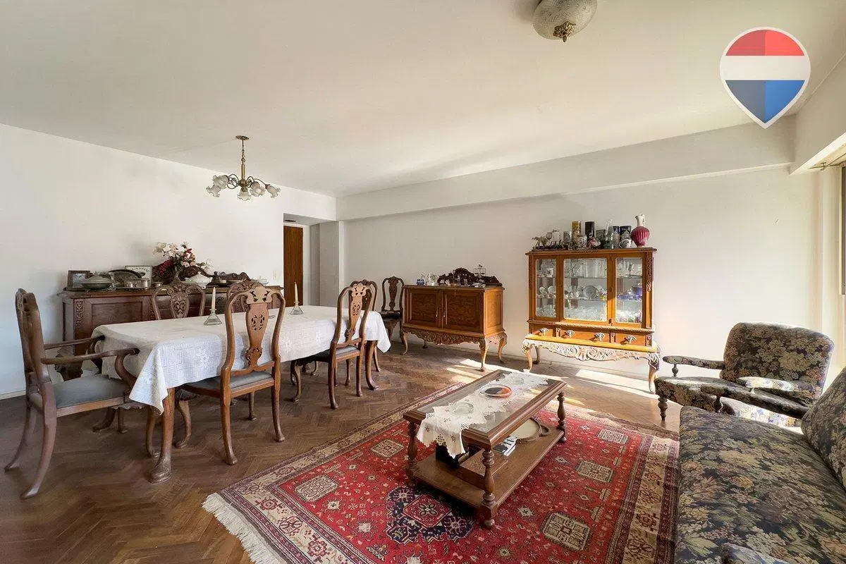 Vende 4 amb c/dependencia y cochera en Las Cañitas 3