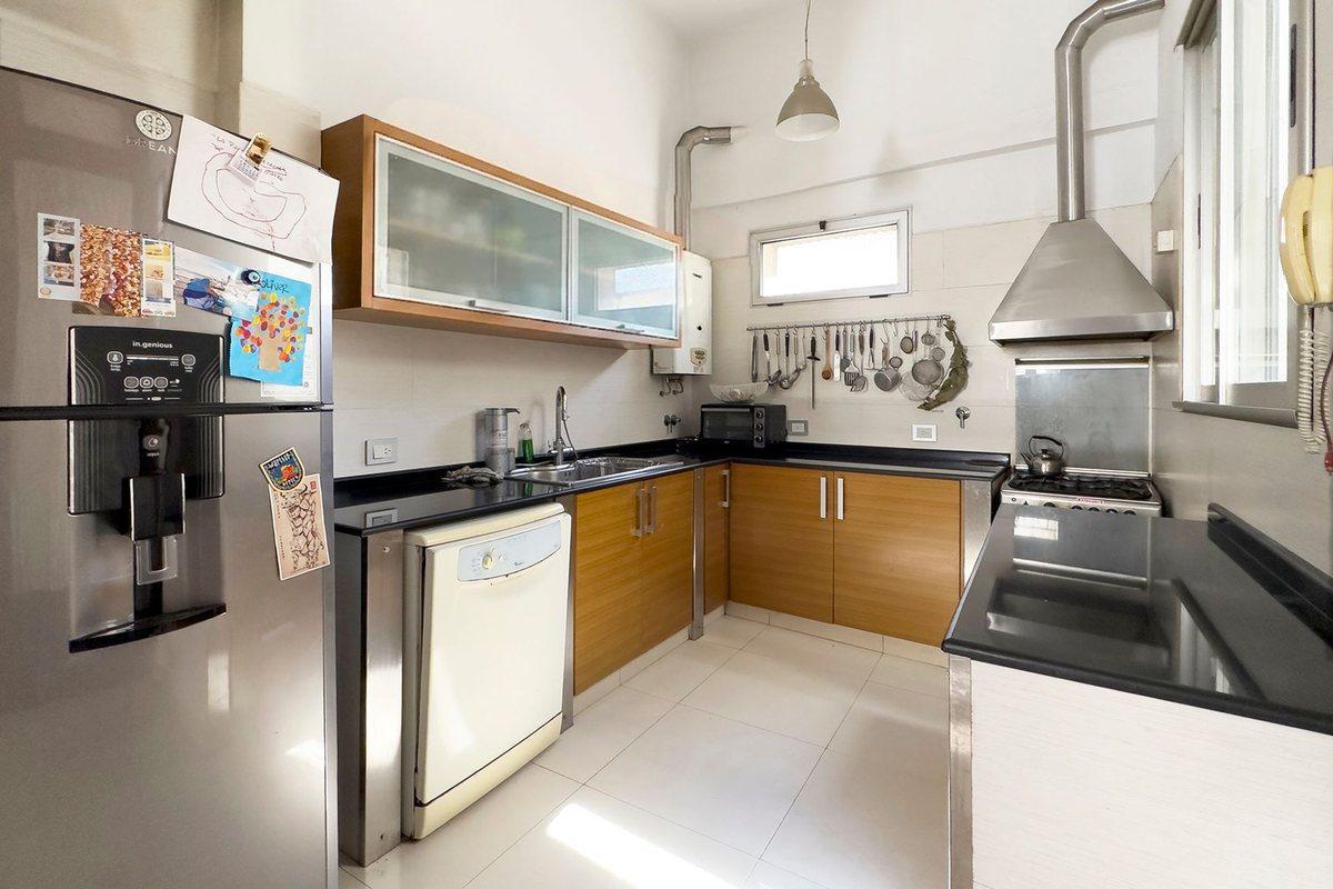Foto de Venta PH con terraza y parrilla en Balvanera, imagen 1