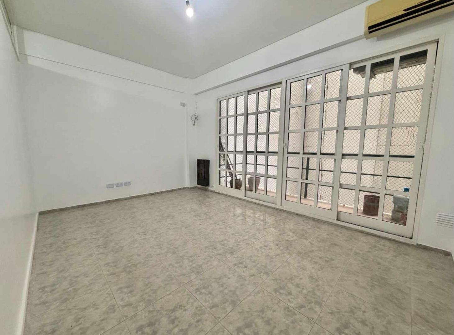 Foto de ALQUILER MONO DIVIDIDO APTO PROFESIONAL EN PALERMO, imagen 2