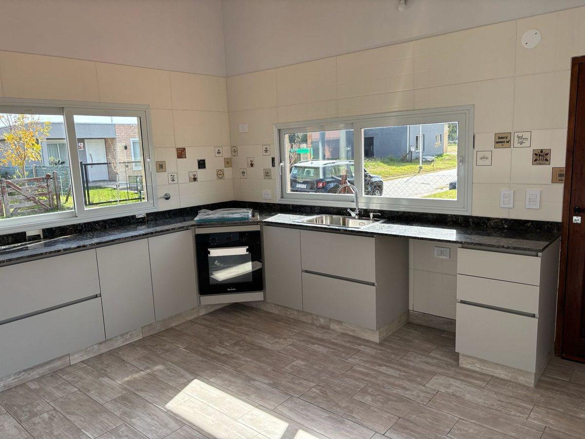 Foto de VENTA CASA ESTRENAR EN CAPILLA DEL SEÑOR, imagen 4
