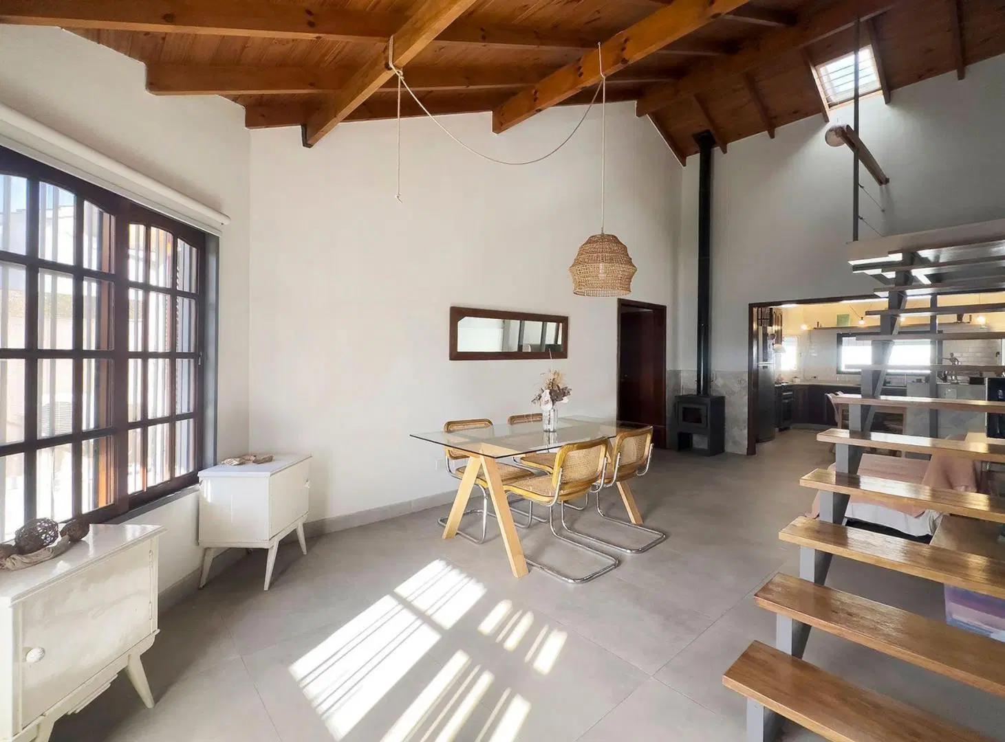 VENTA CASA 4 AMBIENTES C/PILETA,ZONA EL PALOMAR 3