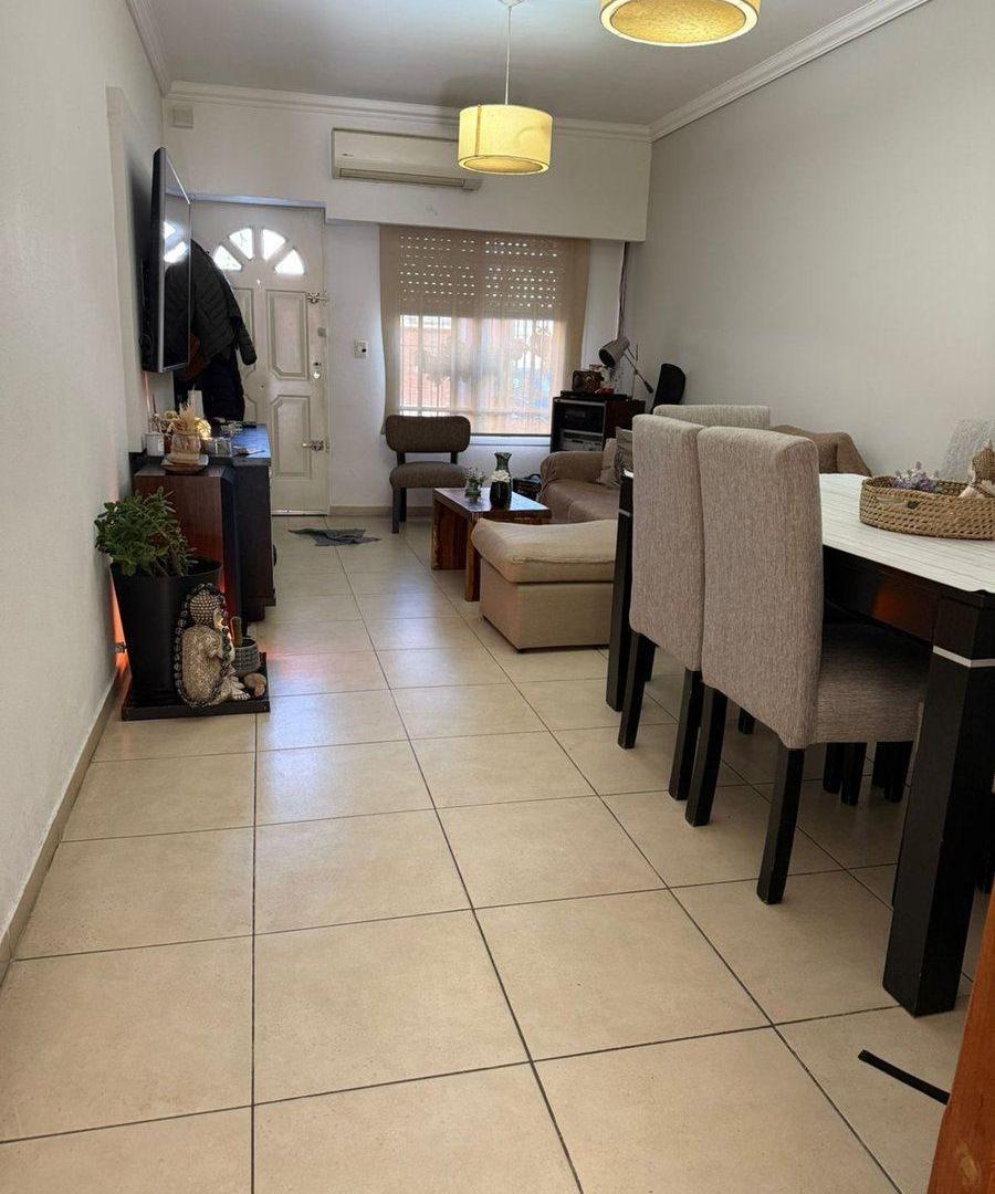 Foto de NUEVO VALOR RAMOS MEJIA VTA TRIPLEX 3-4 AMB CATEG, imagen 2