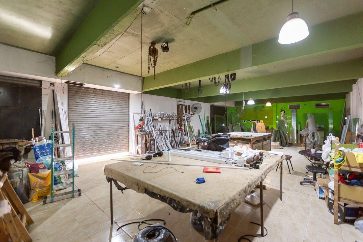 Foto de VENTA LOCAL COMERCIAL + GALPÓN, ZONA PONTEVEDRA, imagen 3