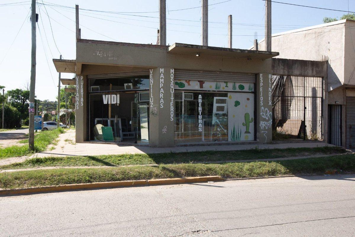 Foto de VENTA LOCAL COMERCIAL + GALPÓN, ZONA PONTEVEDRA, imagen 4