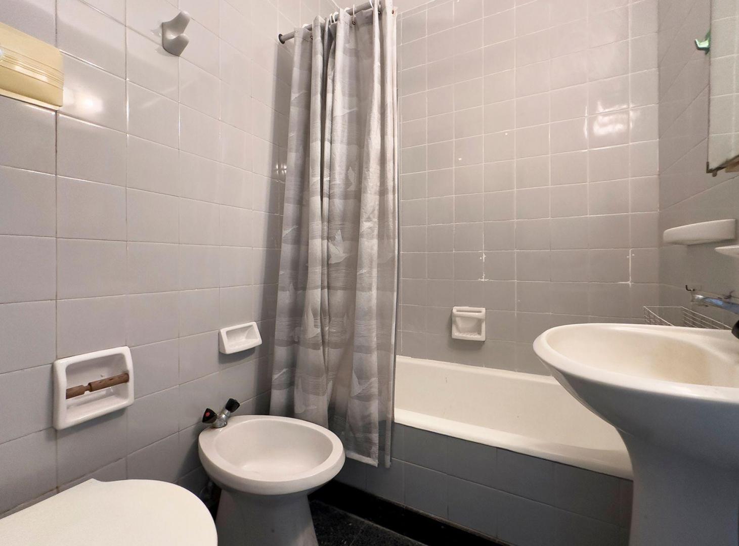 Foto de VENTA DEPARTAMENTO 2 AMB. EN SAN NICOLAS, imagen 1