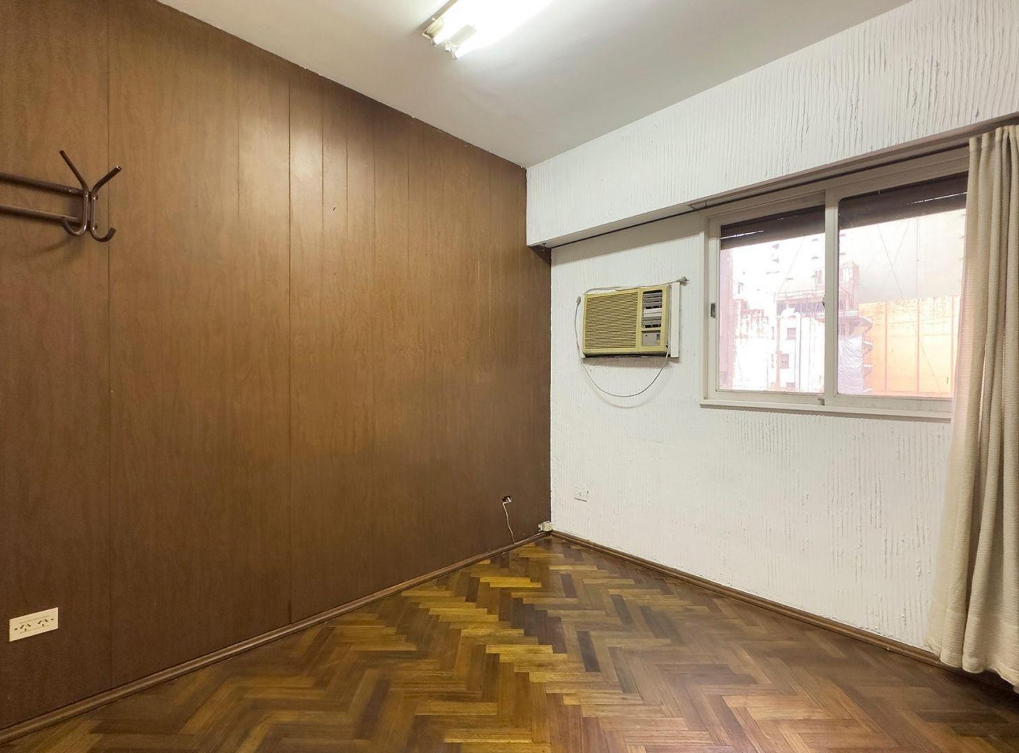 Foto de VENTA DEPARTAMENTO 2 AMB. EN SAN NICOLAS, imagen 3