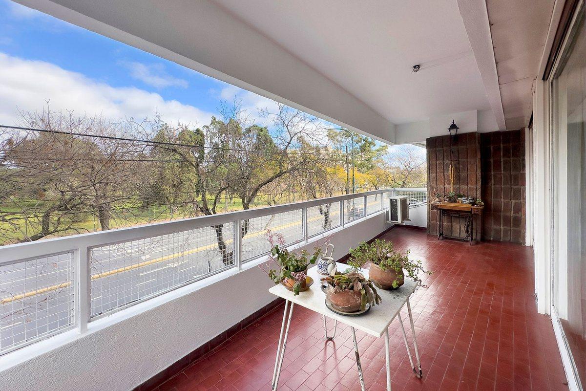 Foto de Venta dpto 5 Amb con vista Hipódromo + 2 cocheras, imagen 3