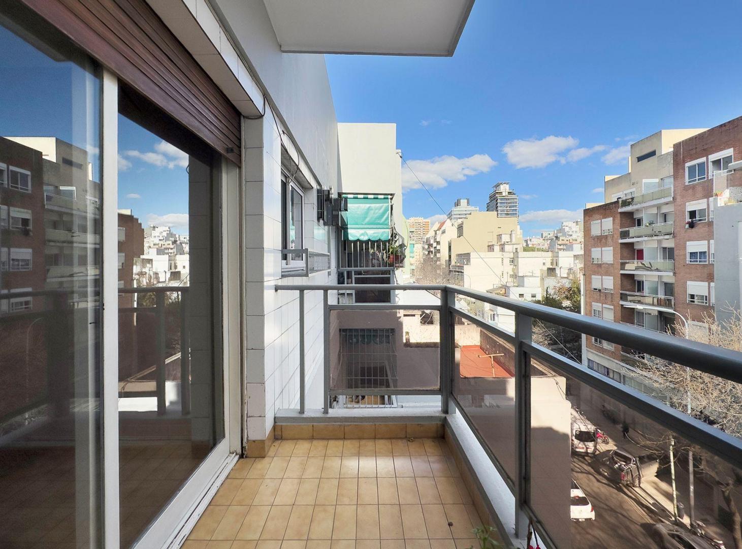 Foto de VENTA CABALLITO 3 AMB. CON 2 COCHERAS Y BALCON, imagen 4