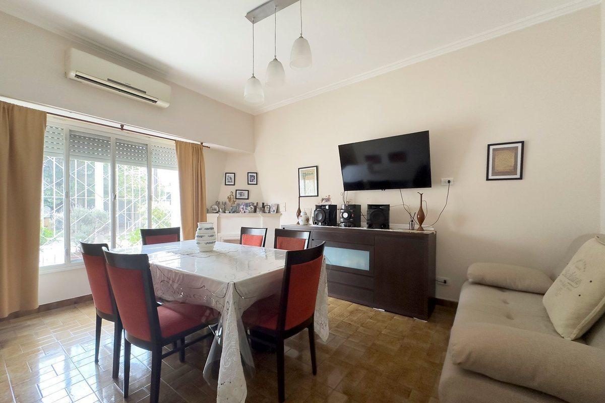 Foto de VILLA SARMIENTO VENTA CHALET 3-4 AMB A MTS GAONA, imagen 5