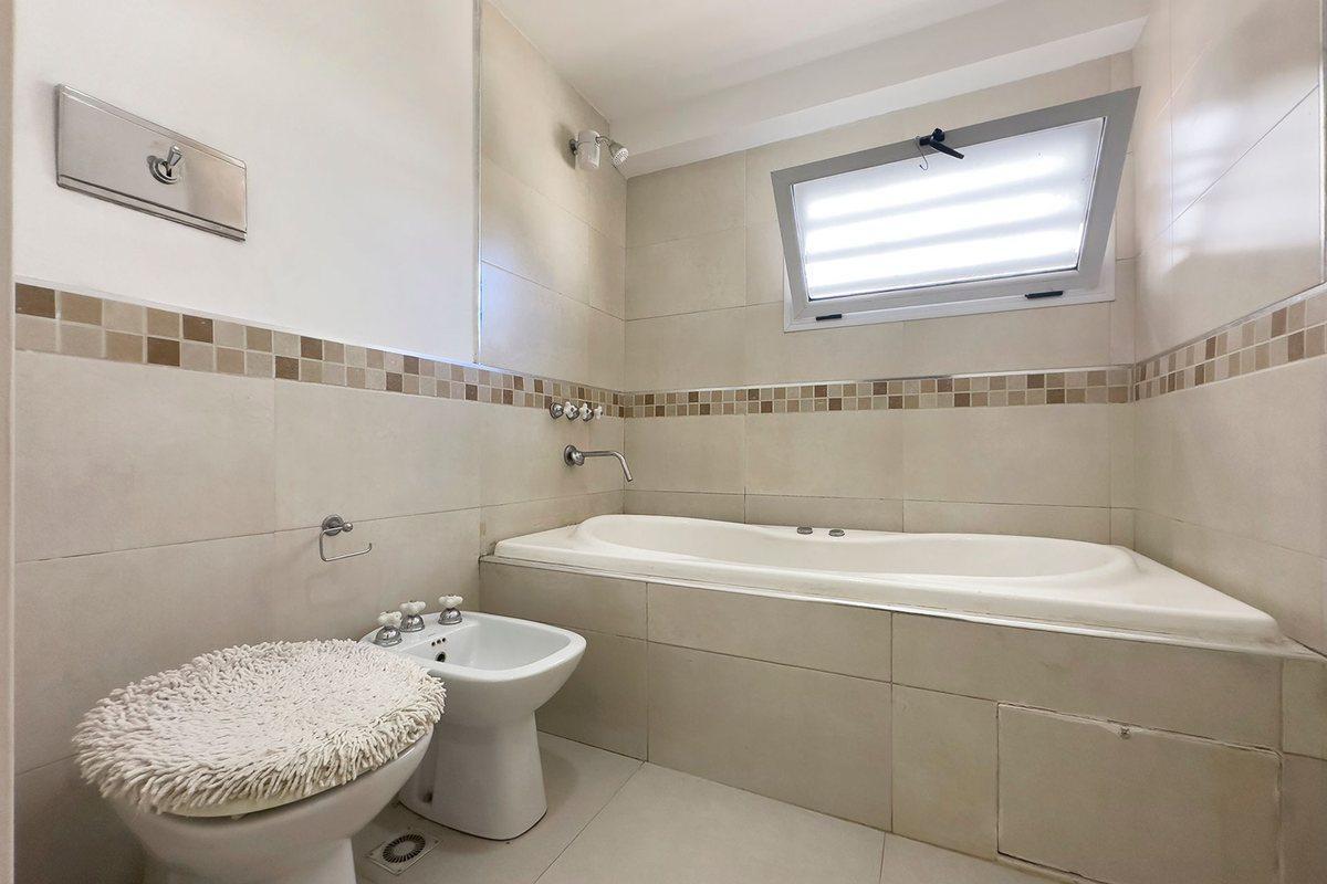 Foto de Casa en Venta en Banfield - 4 Ambientes, imagen 5