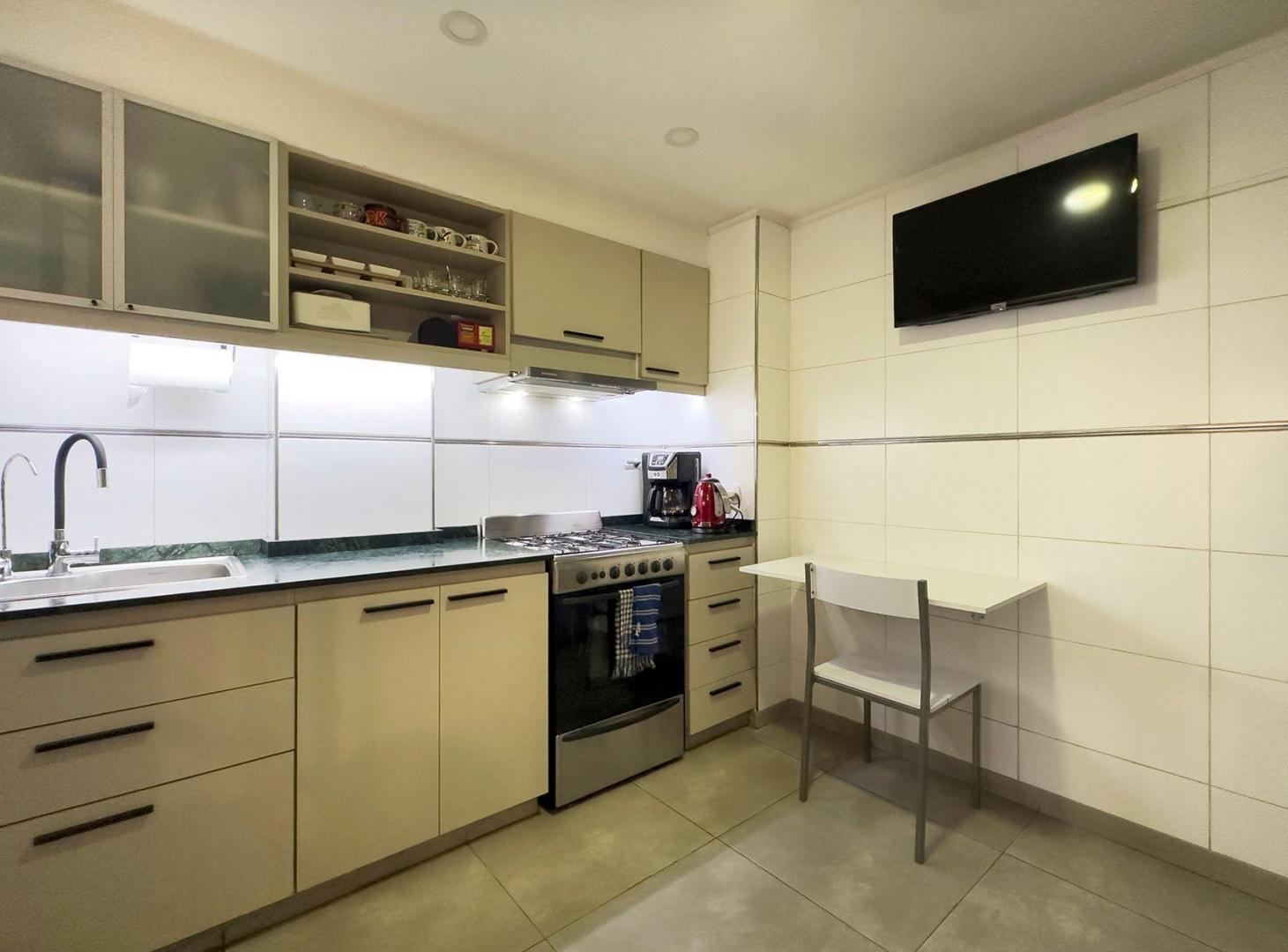 Foto de VENTA DEPARTAMENTO 4 AMBIENTES ZONA PALERMO, imagen 2