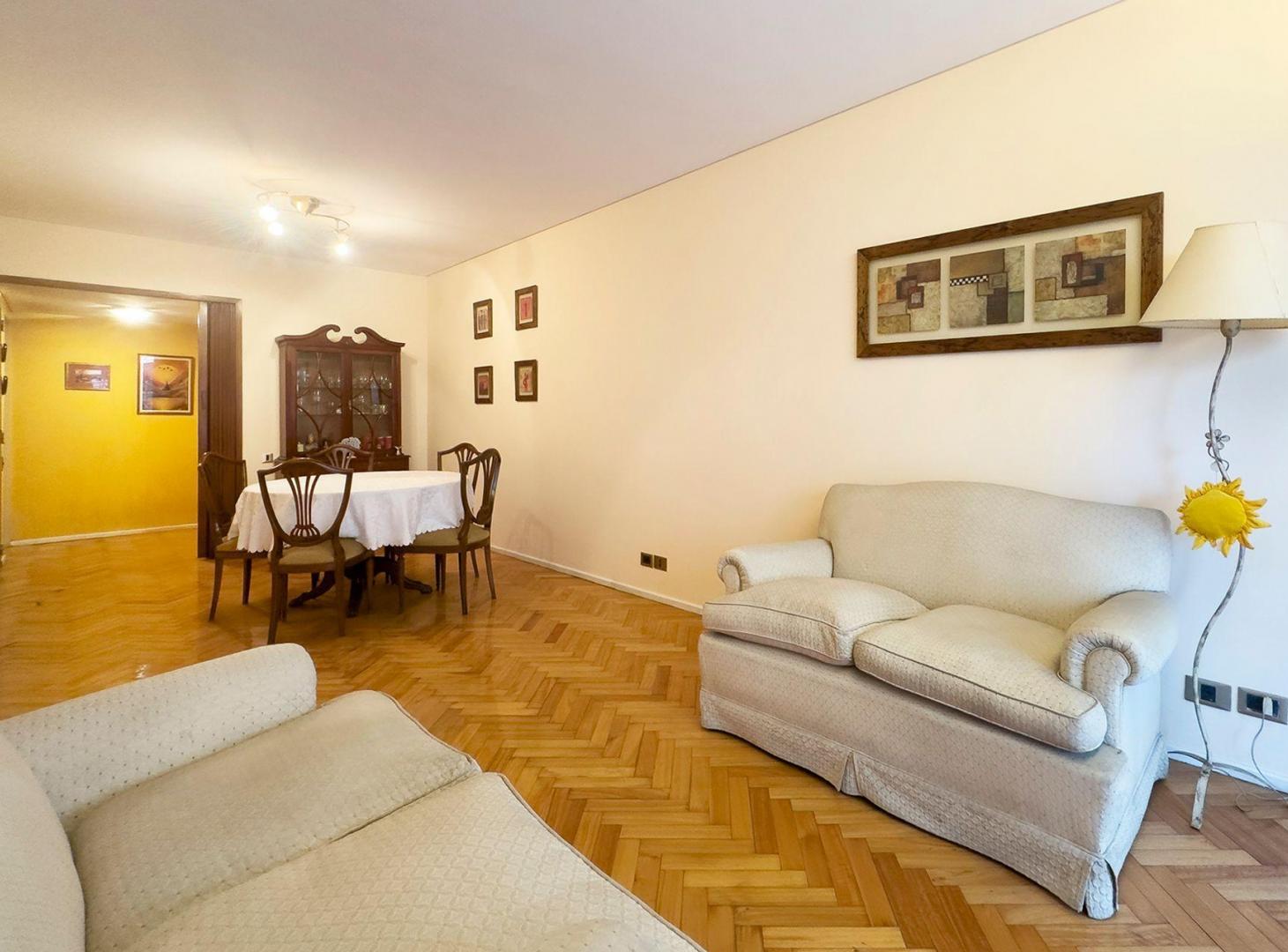 Foto de VENTA DEPTO 4 AMB C/DEP + COCHERA EN CABALLITO, imagen 4
