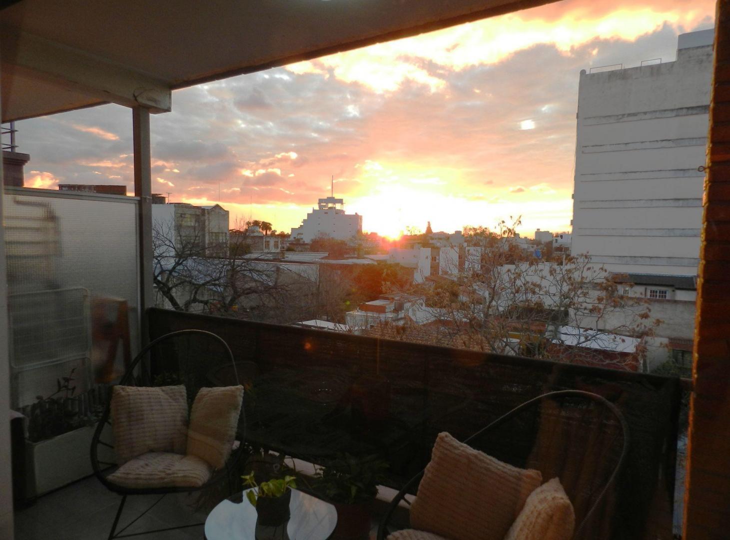 Foto de Monoambiente con amplio balcón y cochera al frente, imagen 5
