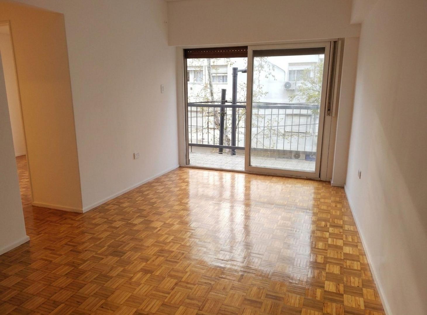 Foto de Venta Departamento 3 ambientes reciclado Almagro, imagen 2