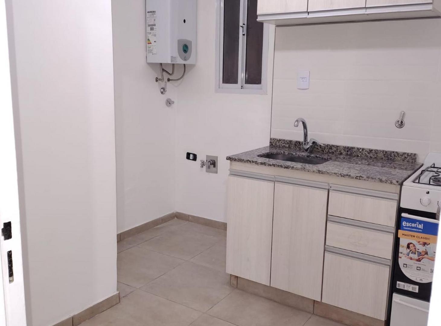 Foto de Venta Departamento 3 ambientes reciclado Almagro, imagen 3