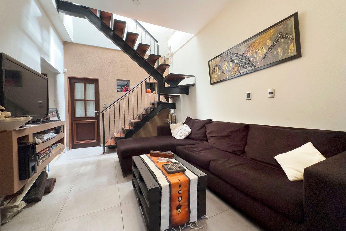 Foto de OPORTUNIDAD R MEJIA VTA CASA 5 AMB PILETA JDIN GGE, imagen 1