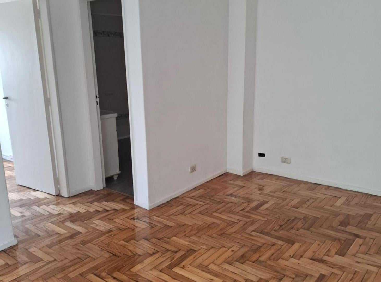Foto de ALQUILER DEPTO. 2 AMBIENTES PALERMO PZA GUEMES, imagen 5