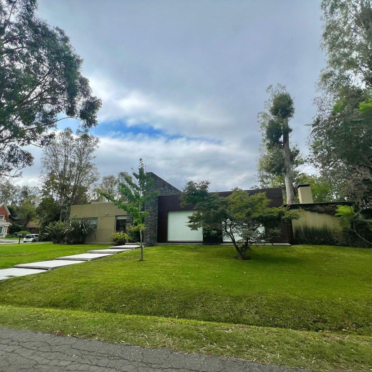 Casa | Venta | Abril Club de Campo 2