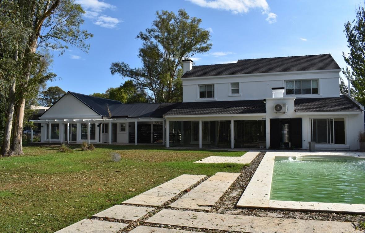 Casa | Venta | Abril Club de Campo